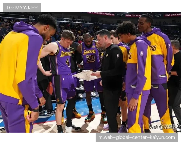 湖人极致空间战术打花勇士 三分命中率与防守轮转成胜负分野